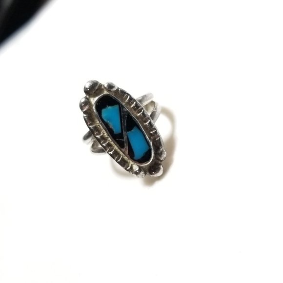 Zuni Design and Sterling Ring with Genuine Turquoise Arizona Art - Picture 1 of 10